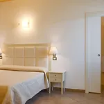 アパートホテル Il Poggio Marina d'Andora