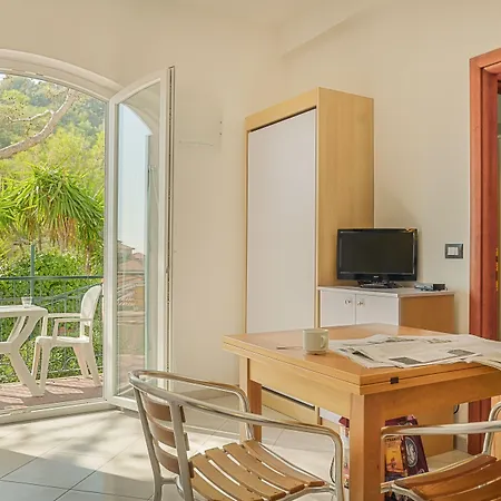 Apartmanhotel Il Poggio 3*